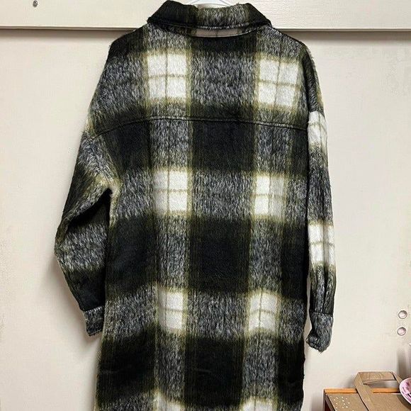 Steve Madden Chloe Shacket in Olive Night - Picture 5 of 7